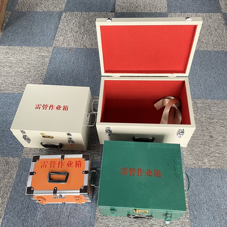 和顺爆破工程作业箱如何选择？玻璃钢与传统材质的全面对比
